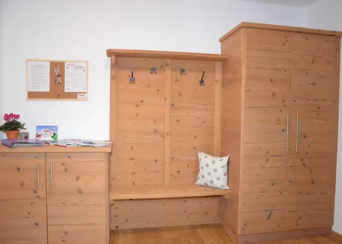 Bergsonne Apartman Tux