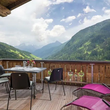 Bergsonne アパート トゥクス